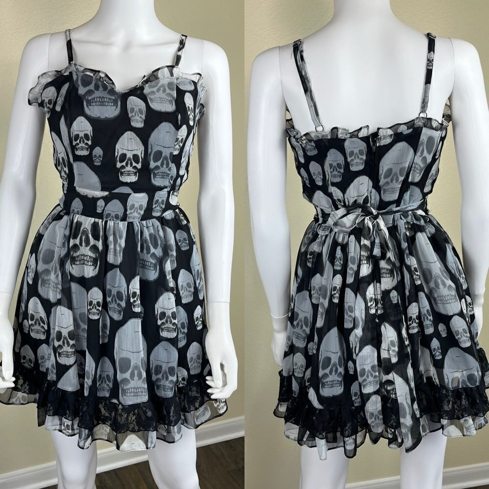 Tripp NYC Hot Topic Women’s Size M Black Skull Lace Fit & Flare Mini NEW Dress